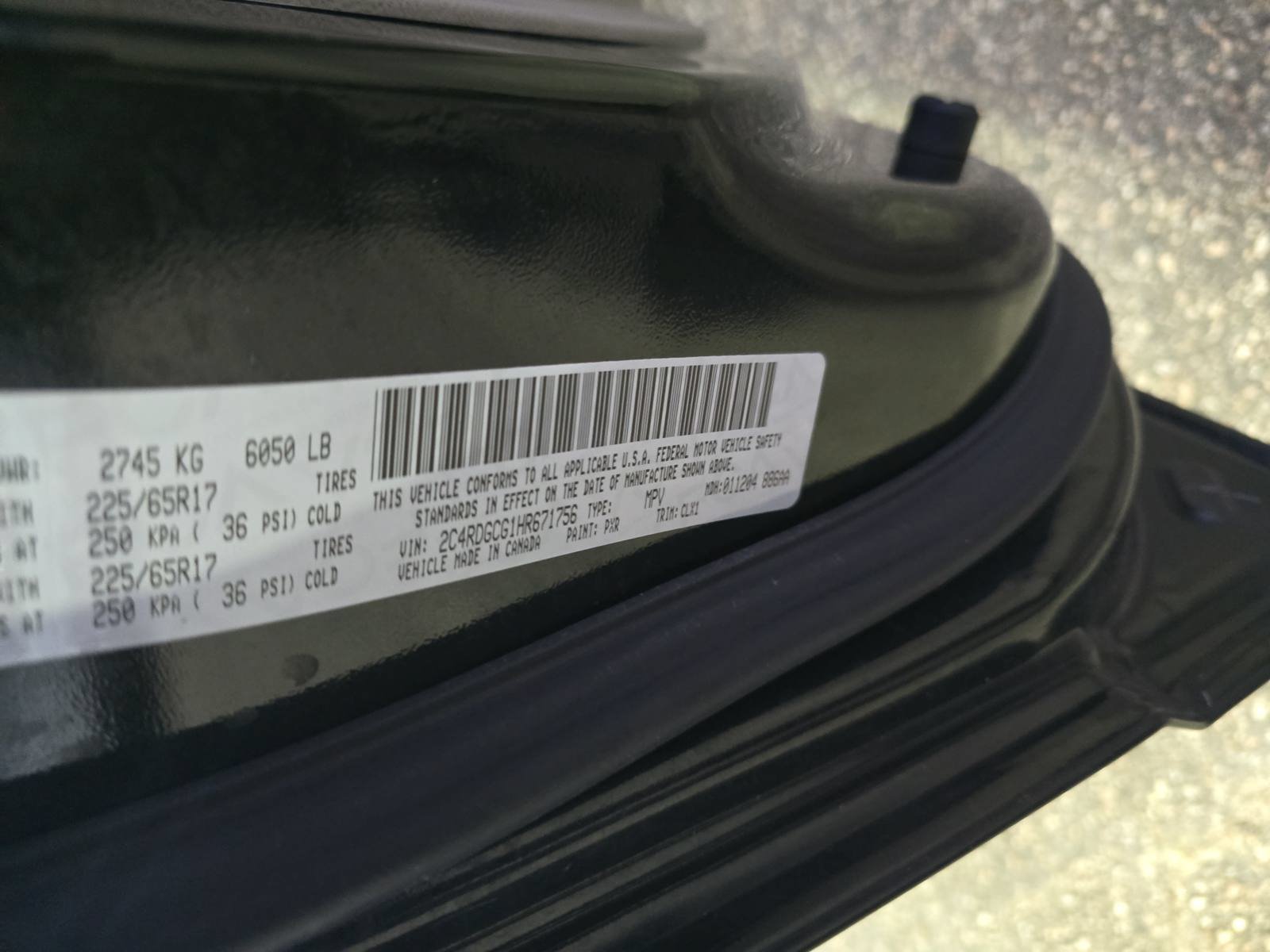 Used 2017 Dodge Grand Caravan SXT FWD image 36