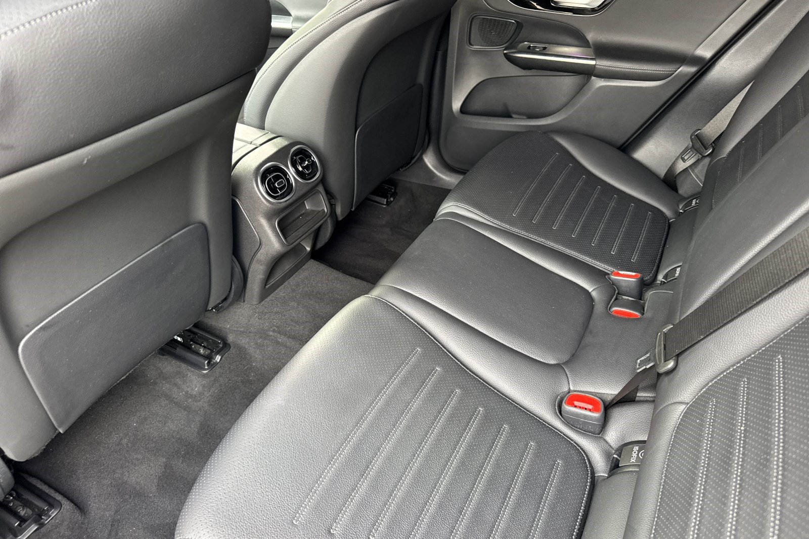 Certified 2025 Mercedes-Benz GLC 350e 4MATIC image 28