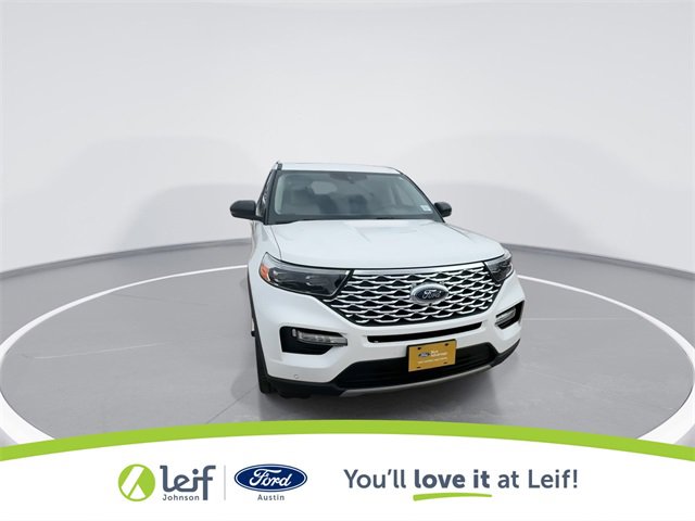 Used 2023 Ford Explorer Platinum w/ Technology Package image 3