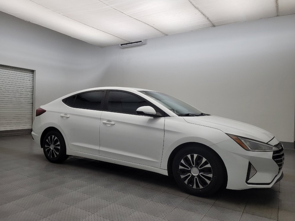 Used 2019 Hyundai Elantra SE image 11