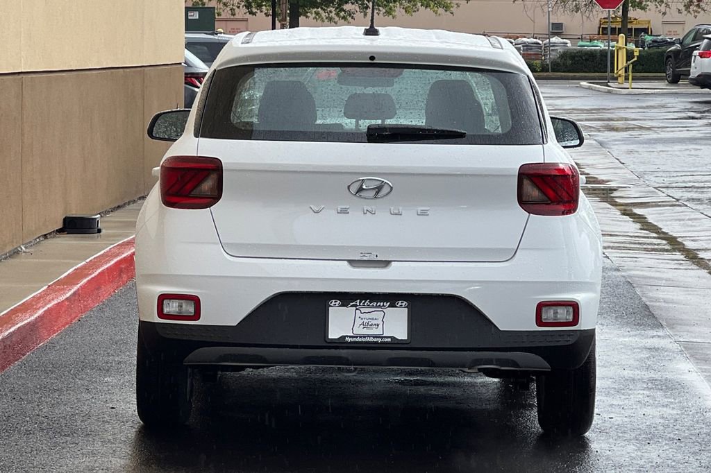 New 2026 Hyundai Venue SE image 6