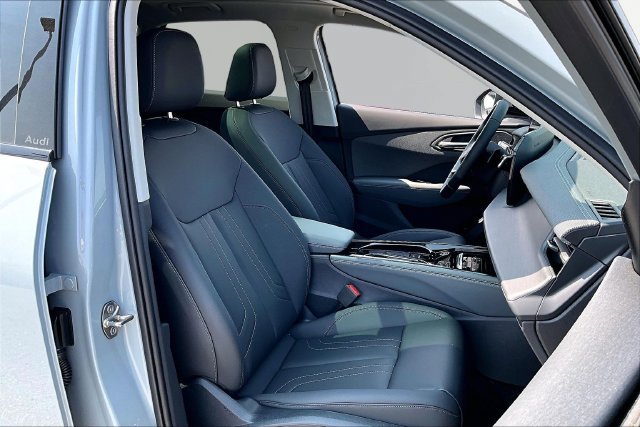 New 2026 Audi Q3 quattro 2.0T AWD/4WD image 7