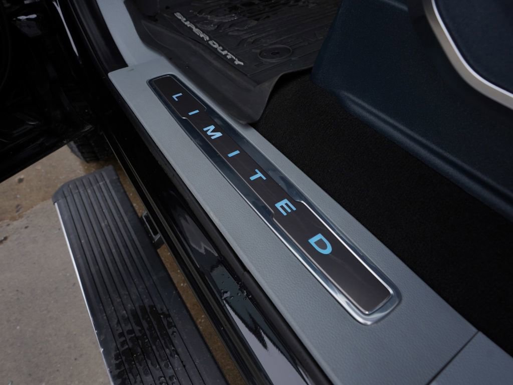 Used 2024 Ford F350 Limited w/ FX4 Off-Road Package image 33