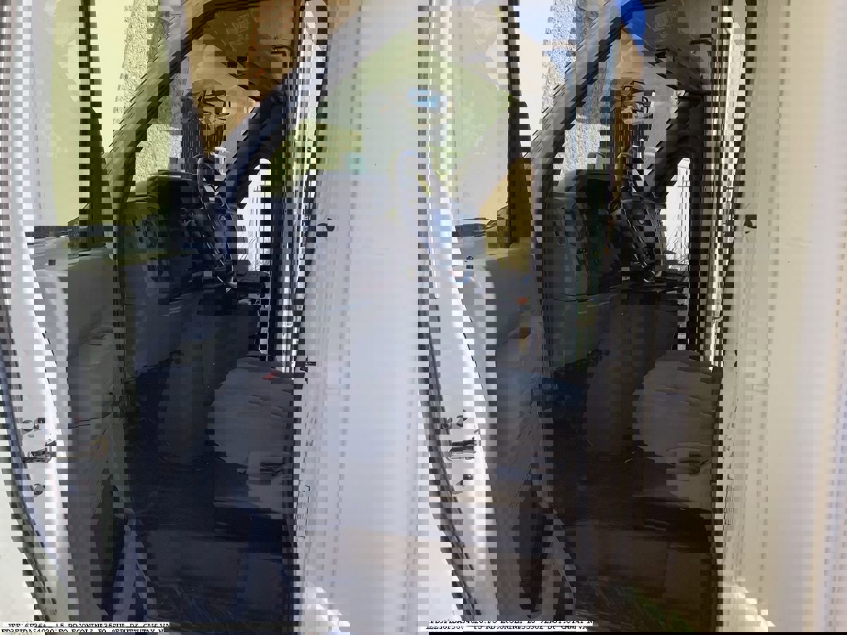 Used 2015 Ford E-350 and Econoline 350 Super Duty image 9