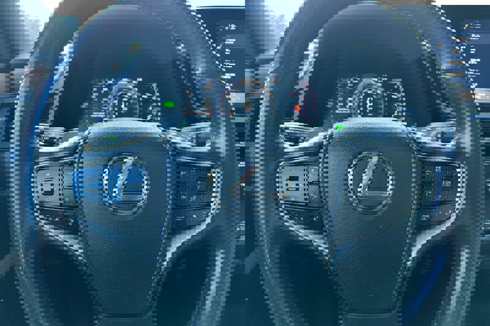 Used 2023 Lexus ES 300h w/ Premium Package image 24