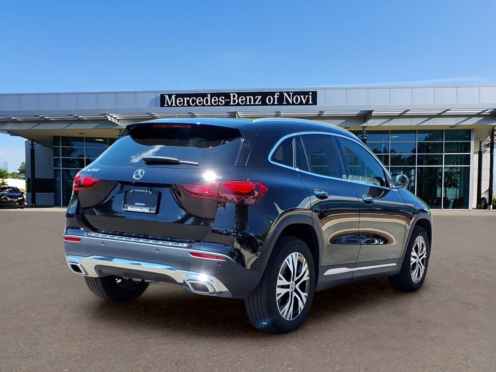 Certified 2025 Mercedes-Benz GLA 250 4MATIC image 5