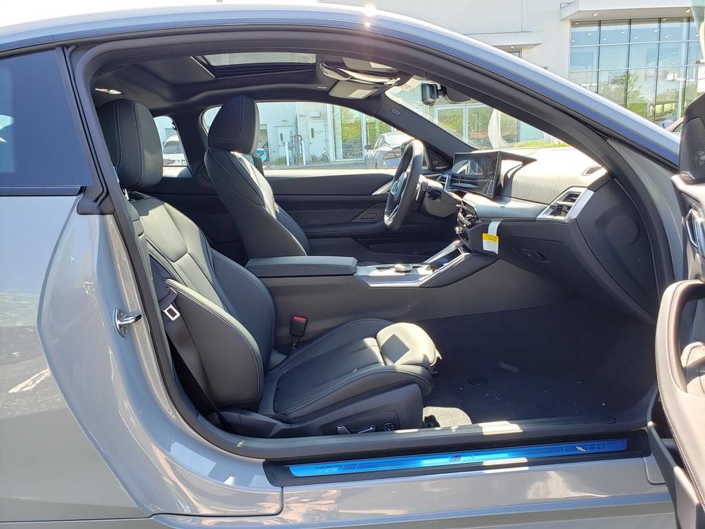 New 2026 BMW 440i xDrive Coupe w/ Premium Package AWD/4WD image 7