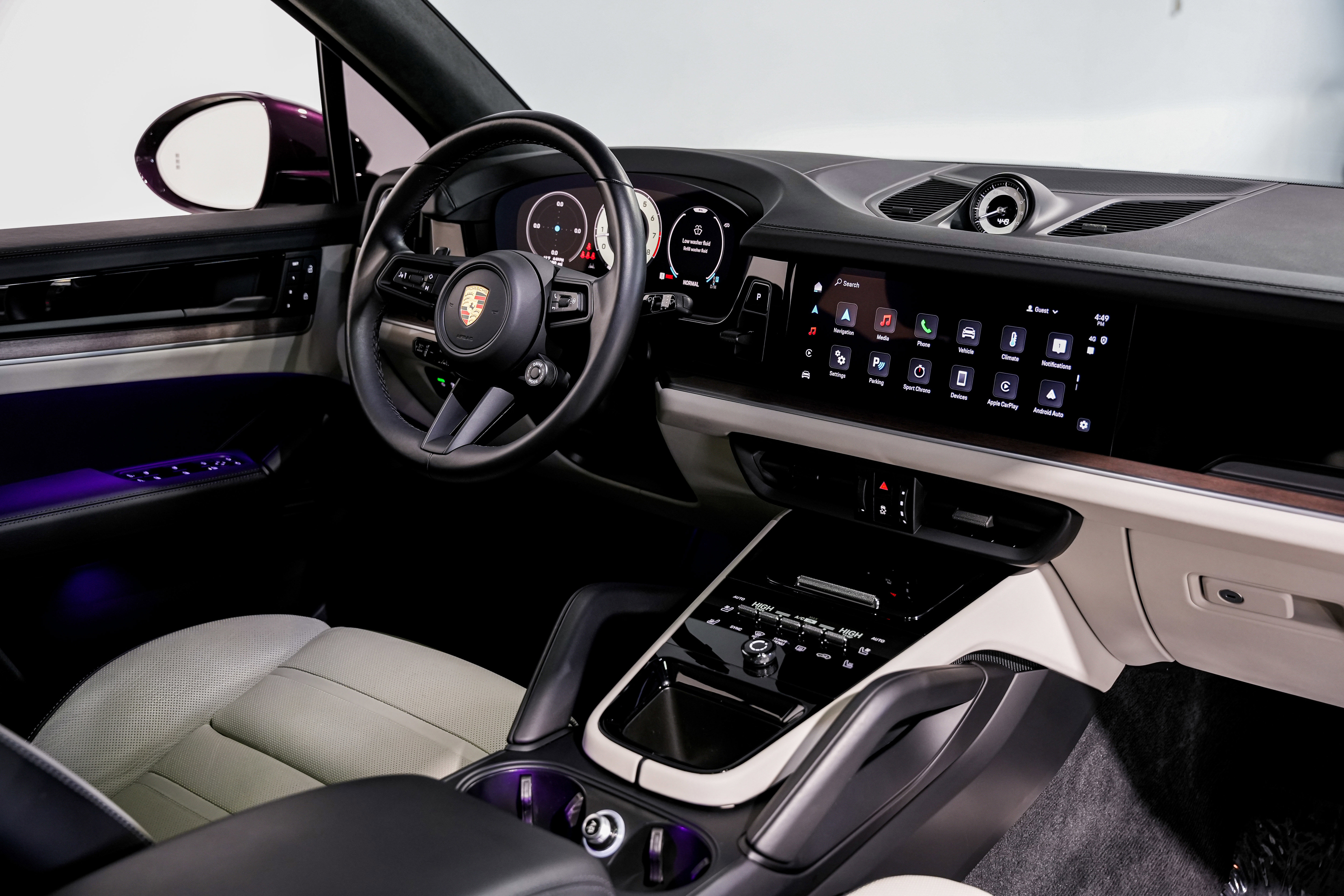 Used 2024 Porsche Cayenne S image 31