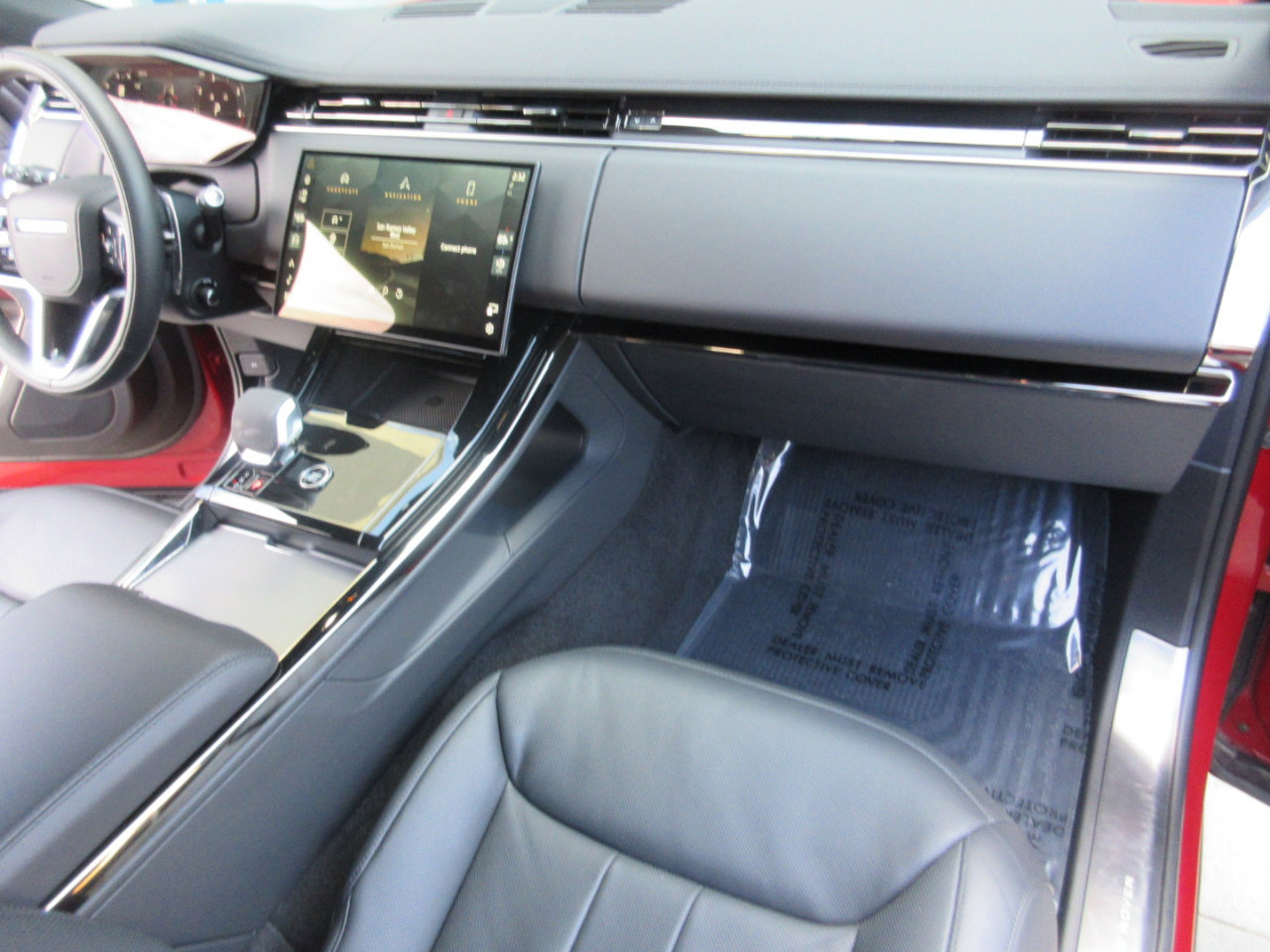 Used 2024 Land Rover Range Rover Sport SE image 27