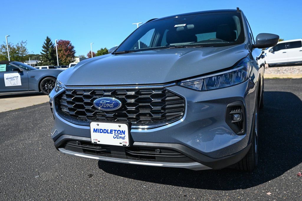 New 2026 Ford Escape ST-Line Select w/ Equipment Group 401A image 11