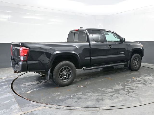 Used 2018 Toyota Tacoma SR5 image 7