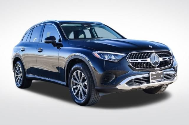 Used 2023 Mercedes-Benz GLC 300 image 3