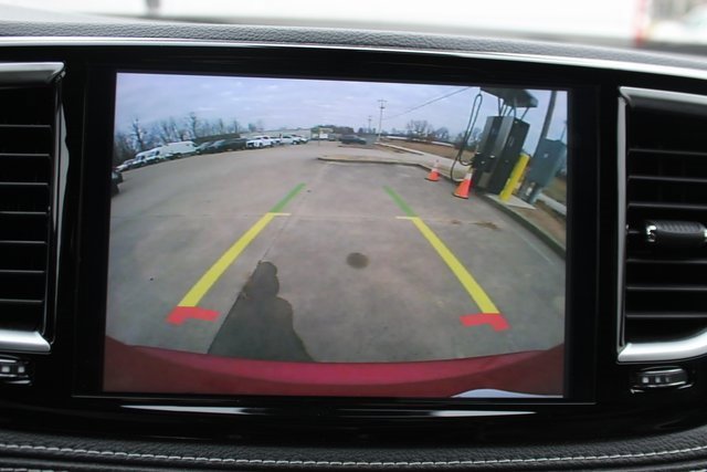 Used 2025 Chrysler Pacifica Limited image 21