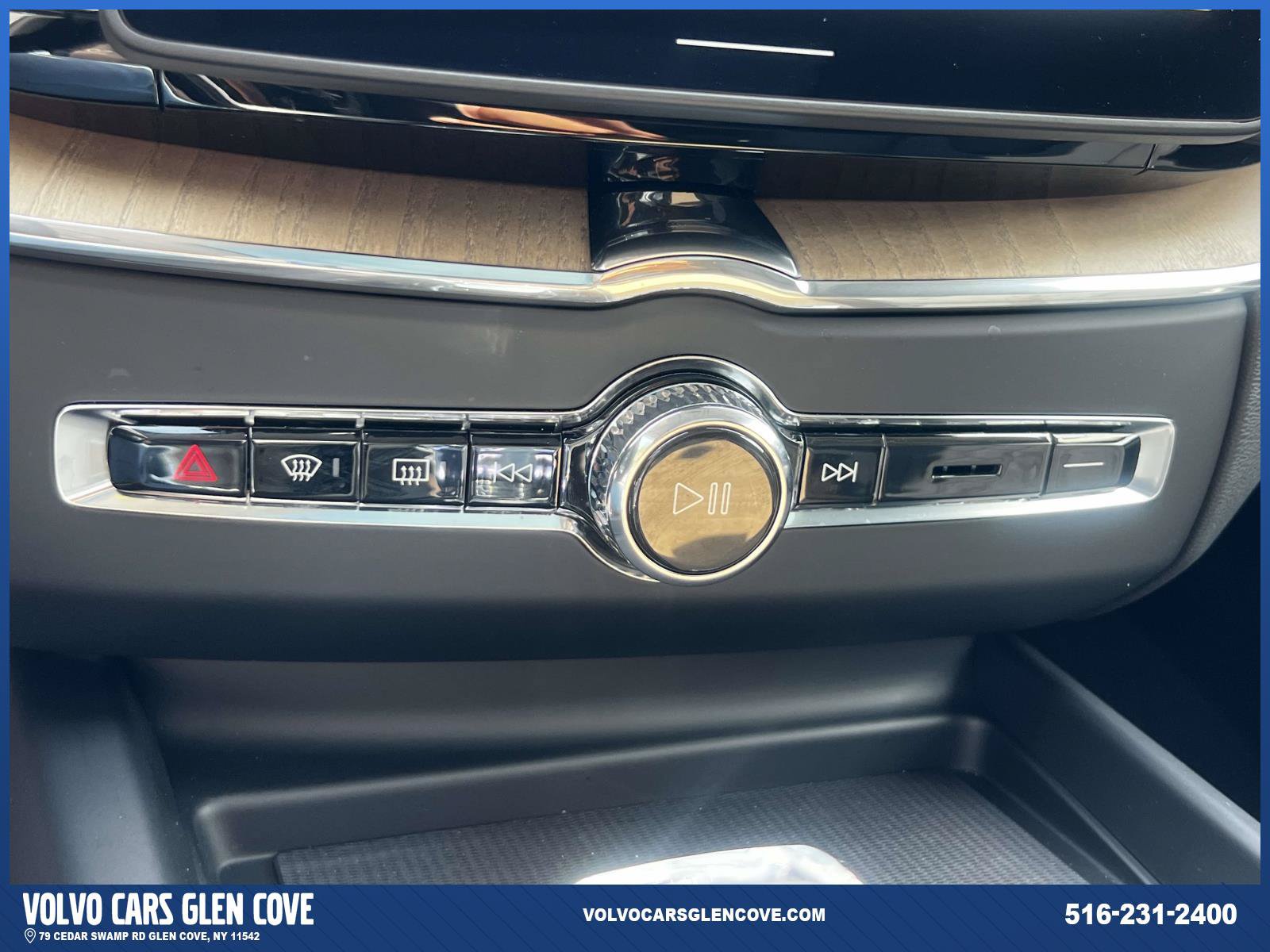 Used 2026 Volvo XC60 B5 Plus w/ Protection Package Premier AWD/4WD image 27