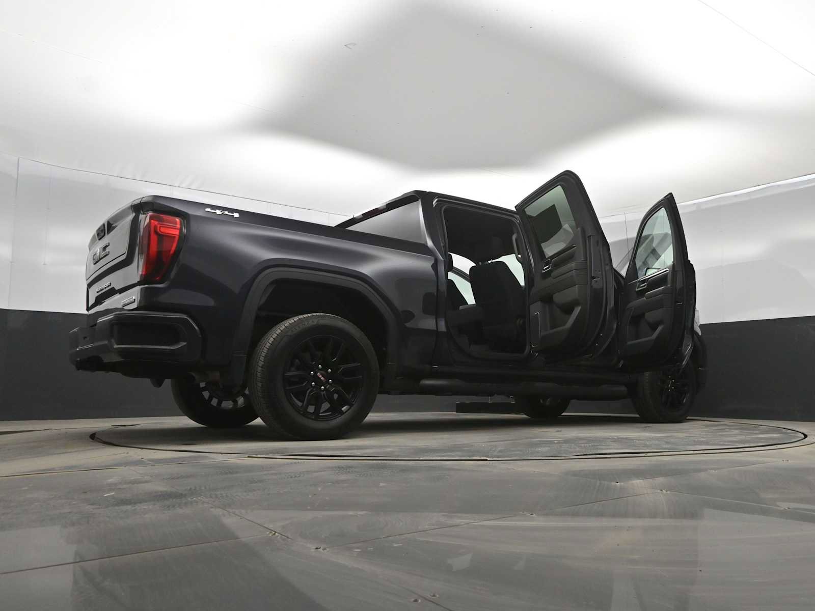 Used 2024 GMC Sierra 1500 Elevation image 45