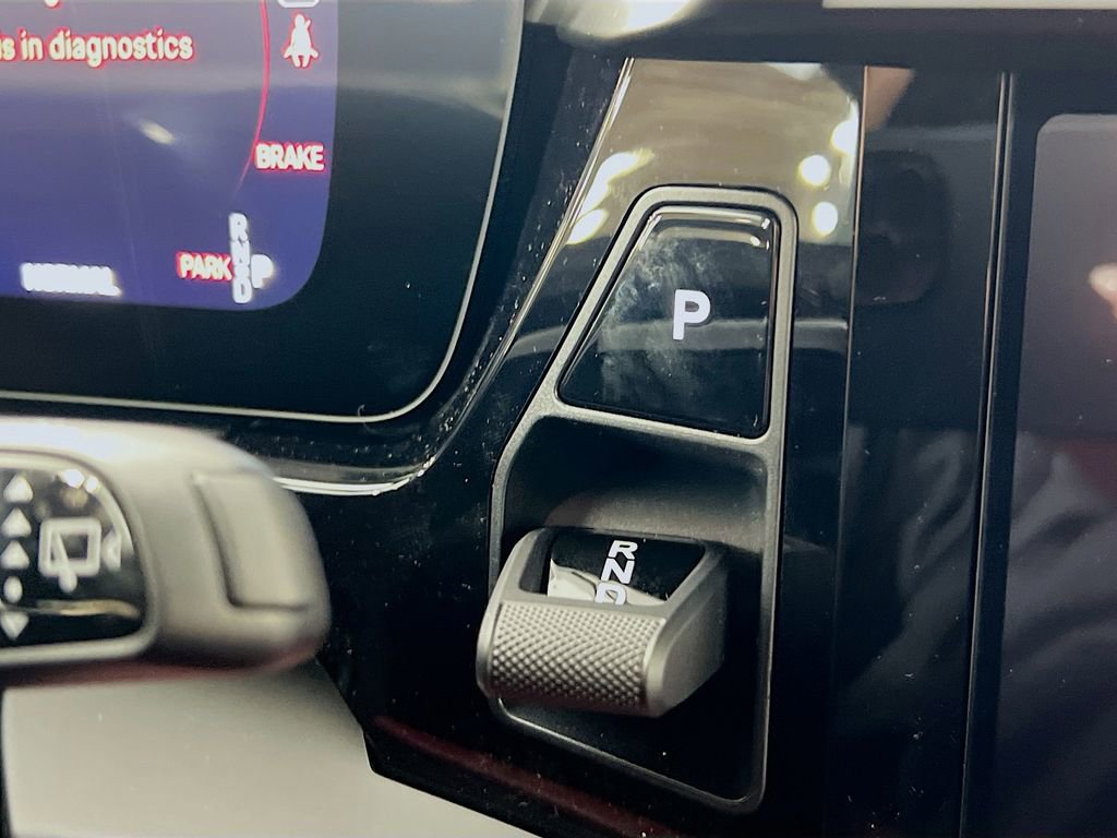 New 2026 Porsche Macan Turbo Electric image 19