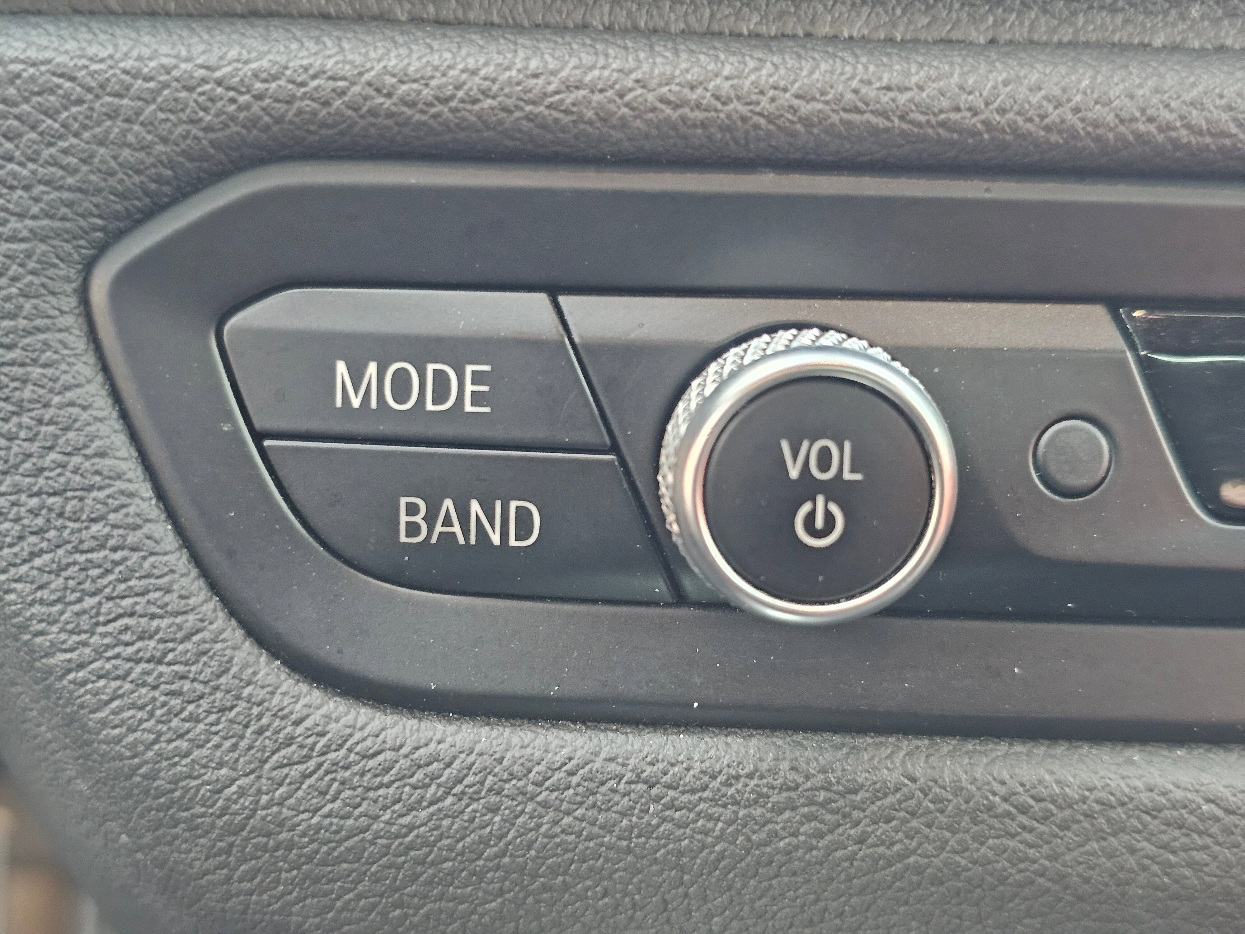 Used 2021 BMW Z4 sDrive30i w/ Executive Package image 19