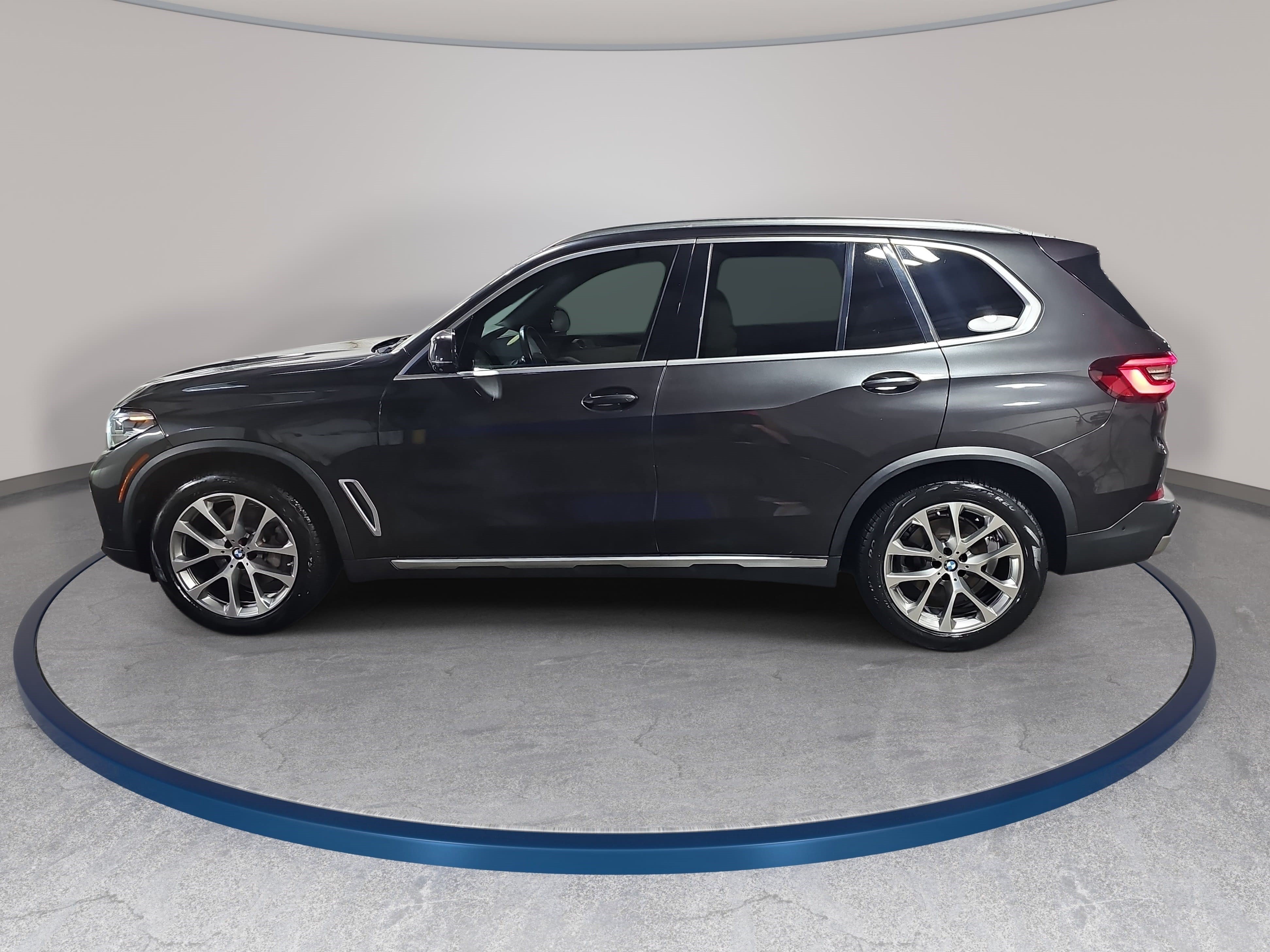 Used 2021 BMW X5 sDrive40i w/ Convenience Package RWD image 8