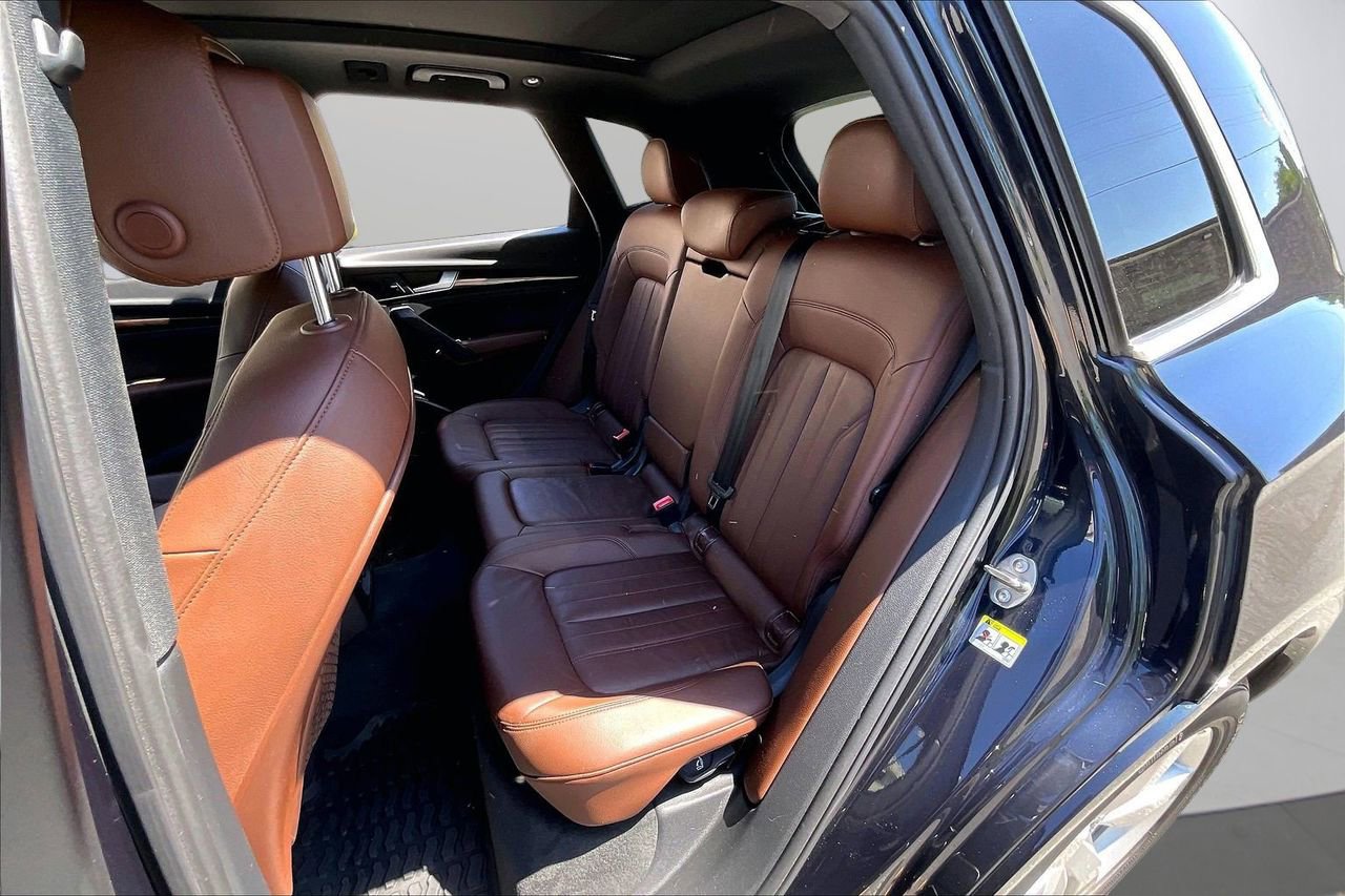 Used 2018 Audi Q5 2.0T Premium Plus w/ Premium Plus Package AWD/4WD image 24