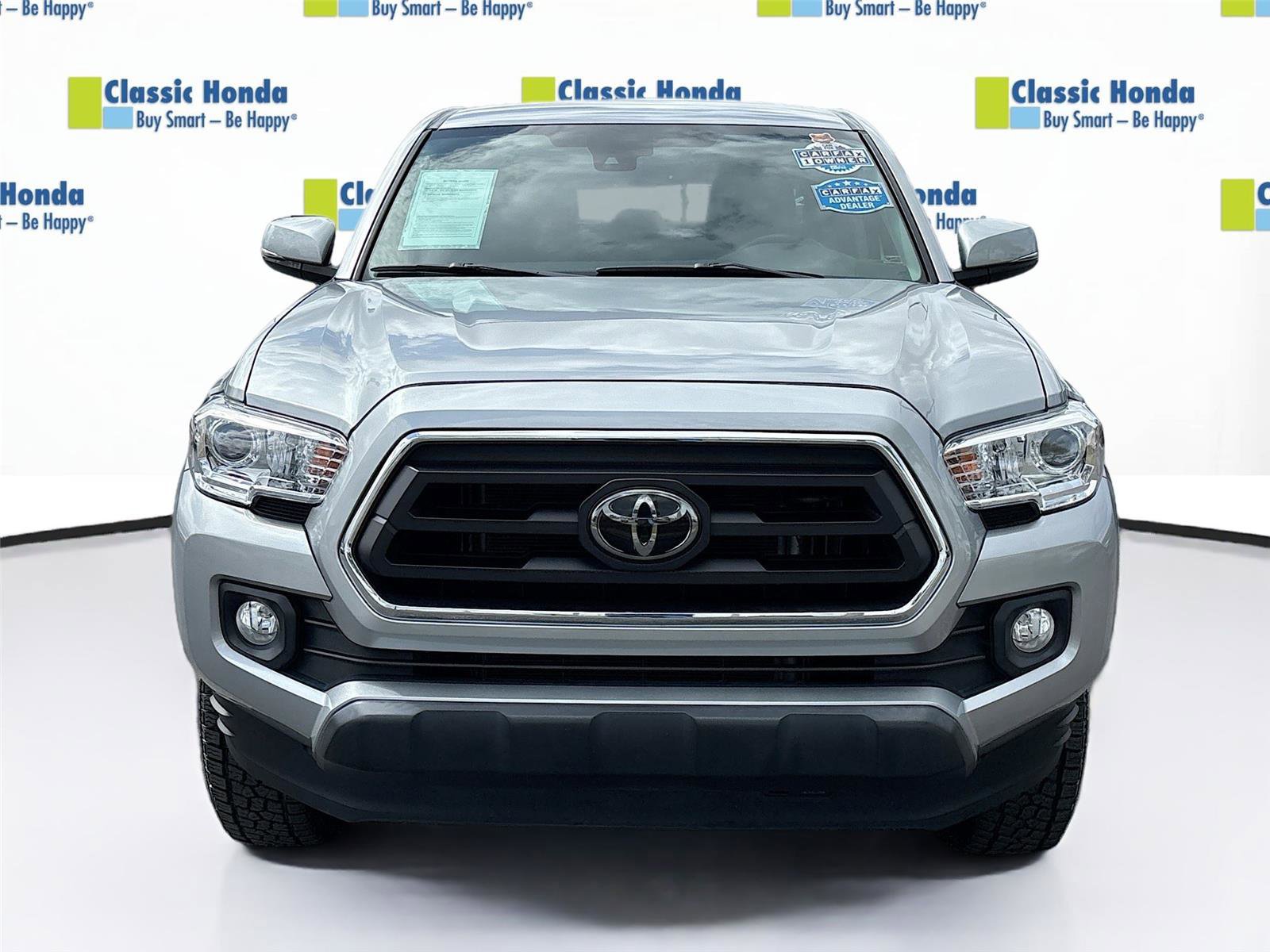 Used 2023 Toyota Tacoma SR5 w/ Technology Package AWD/4WD image 2