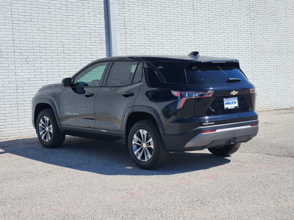 New 2027 Chevrolet Equinox LT FWD image 3