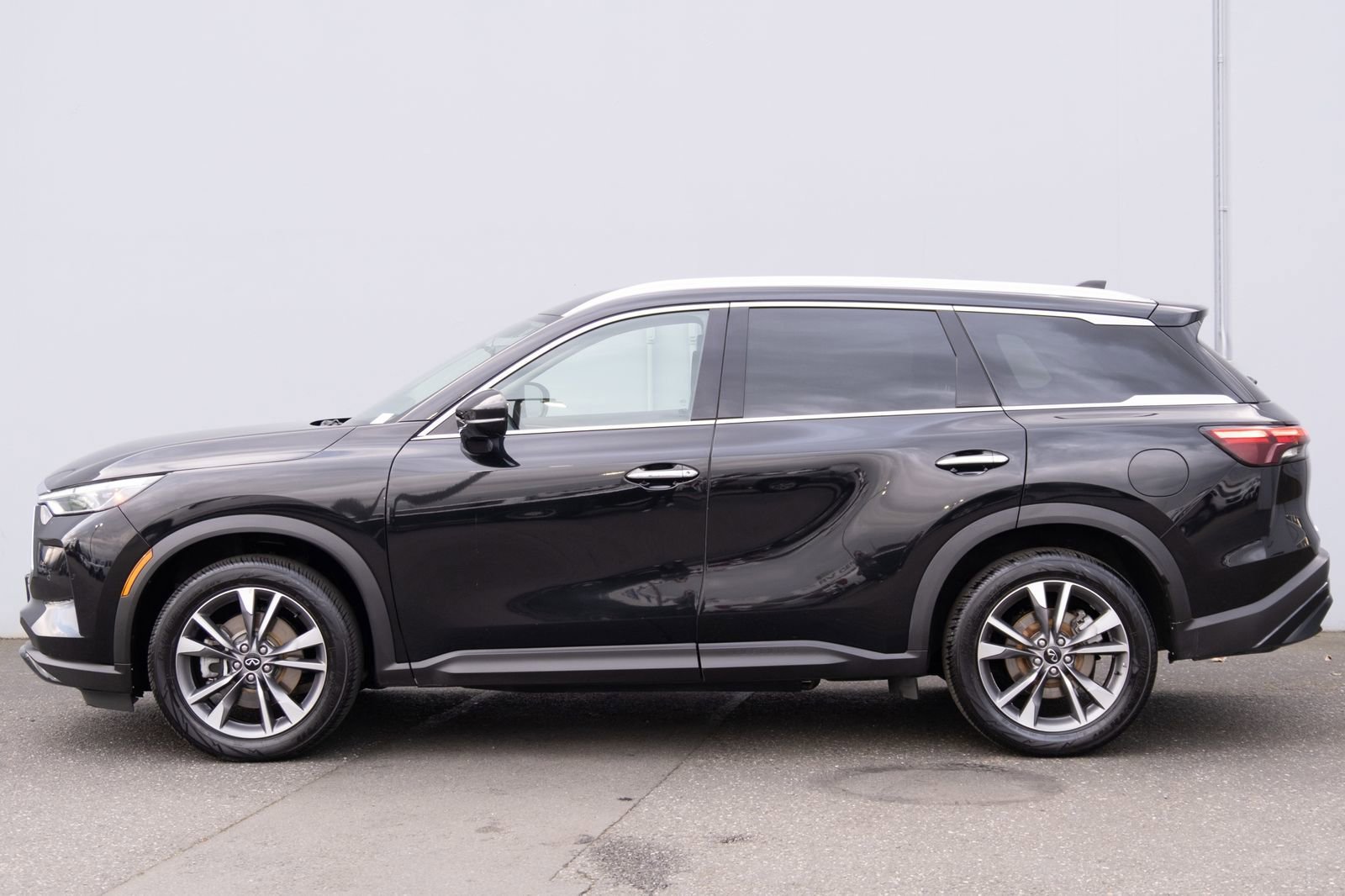 Used 2024 INFINITI QX60 Luxe AWD/4WD image 31