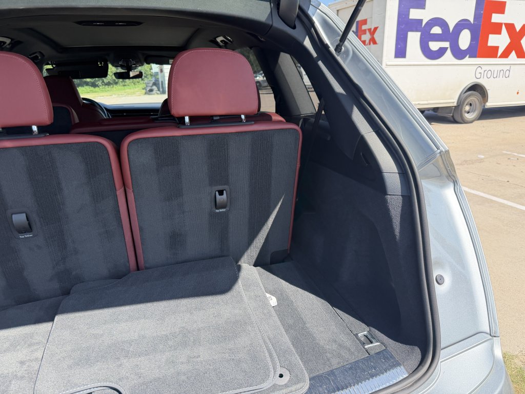 Used 2024 Audi SQ7 Prestige AWD/4WD image 5