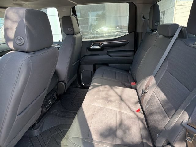 Used 2023 Chevrolet Silverado 1500 LT AWD/4WD image 8