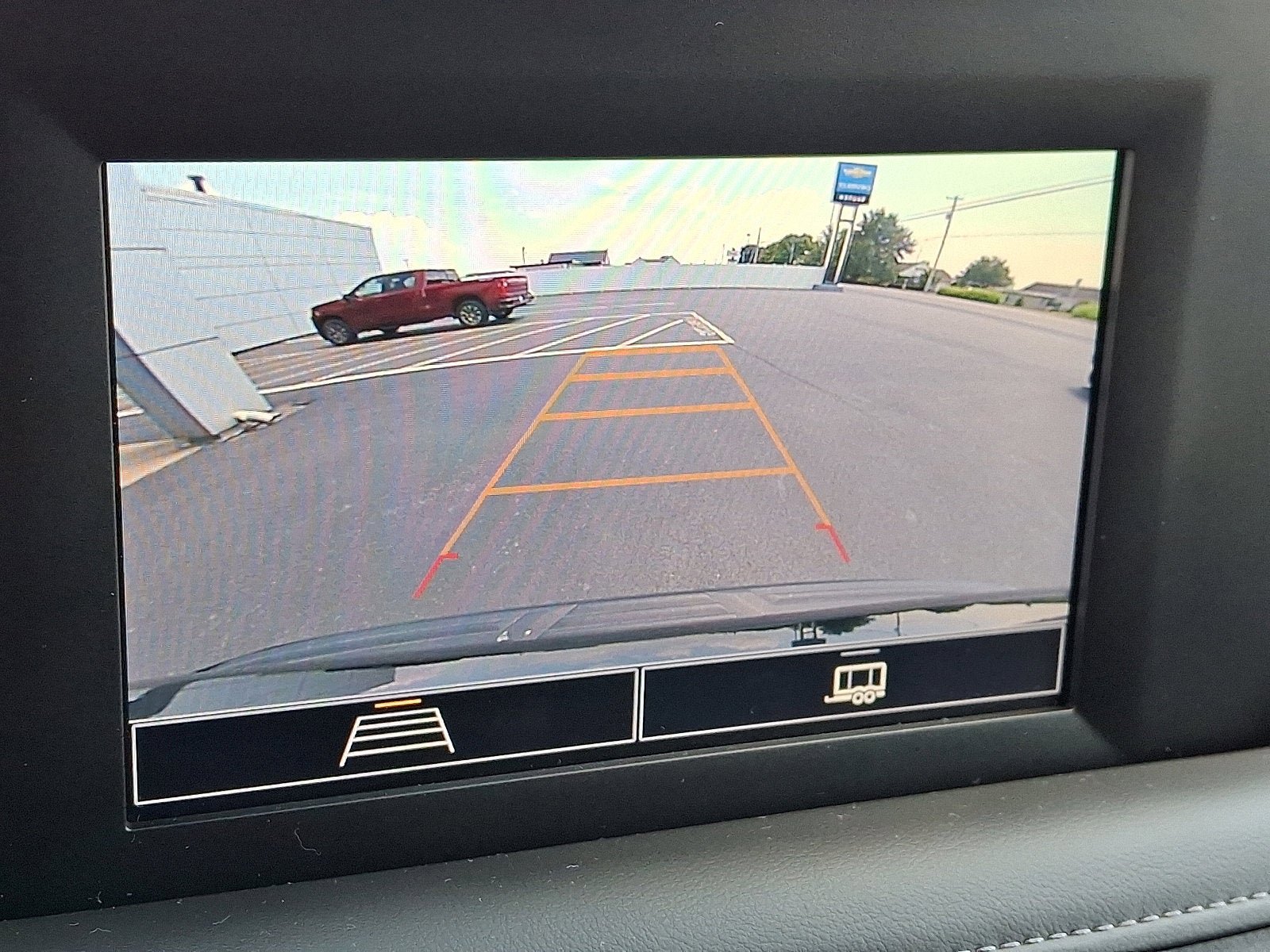 Used 2024 Chevrolet Suburban LS image 20