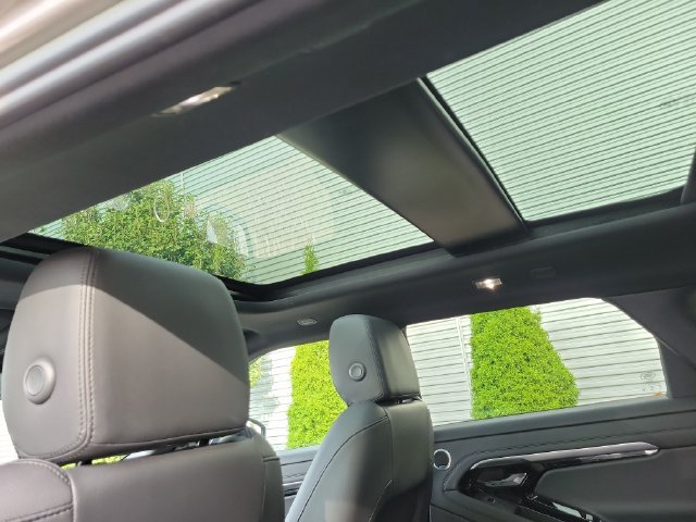 Certified 2023 Land Rover Range Rover Evoque R-Dynamic SE AWD/4WD image 13