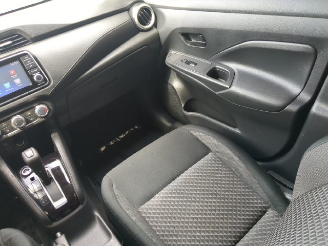 Used 2020 Nissan Versa S FWD image 17