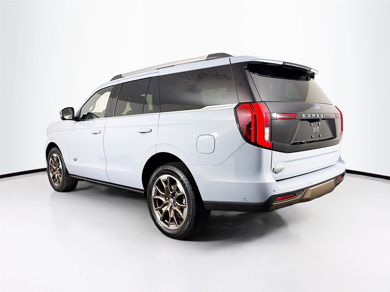 Used 2025 Ford Expedition King Ranch image 5