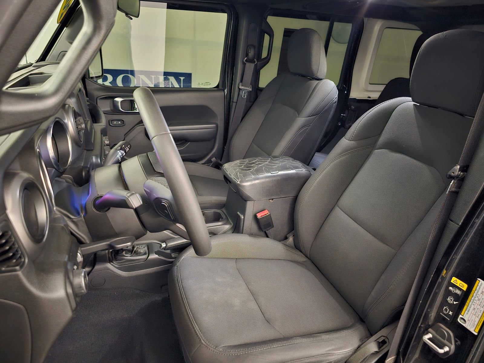Used 2023 Jeep Wrangler Unlimited Sport AWD/4WD image 13