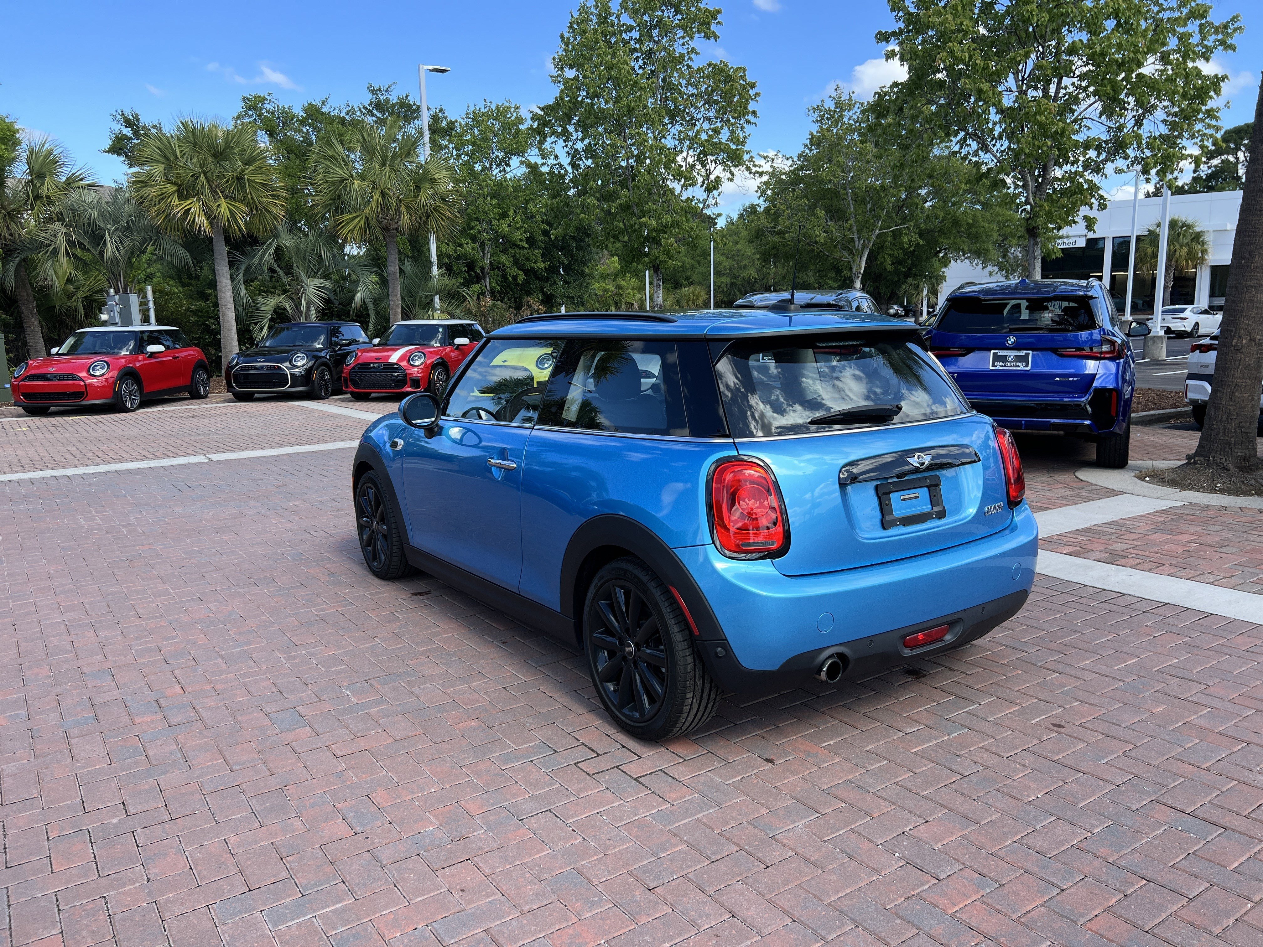 Used 2017 MINI Cooper 2-Door Hardtop FWD image 8