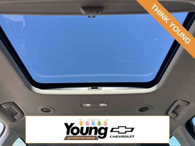 Used 2021 Chevrolet Traverse Premier w/ Redline Edition image 16