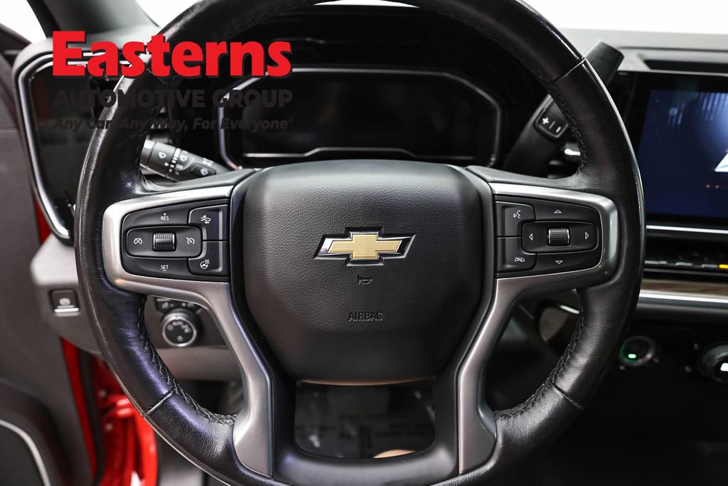 Used 2022 Chevrolet Silverado 1500 LT AWD/4WD image 10