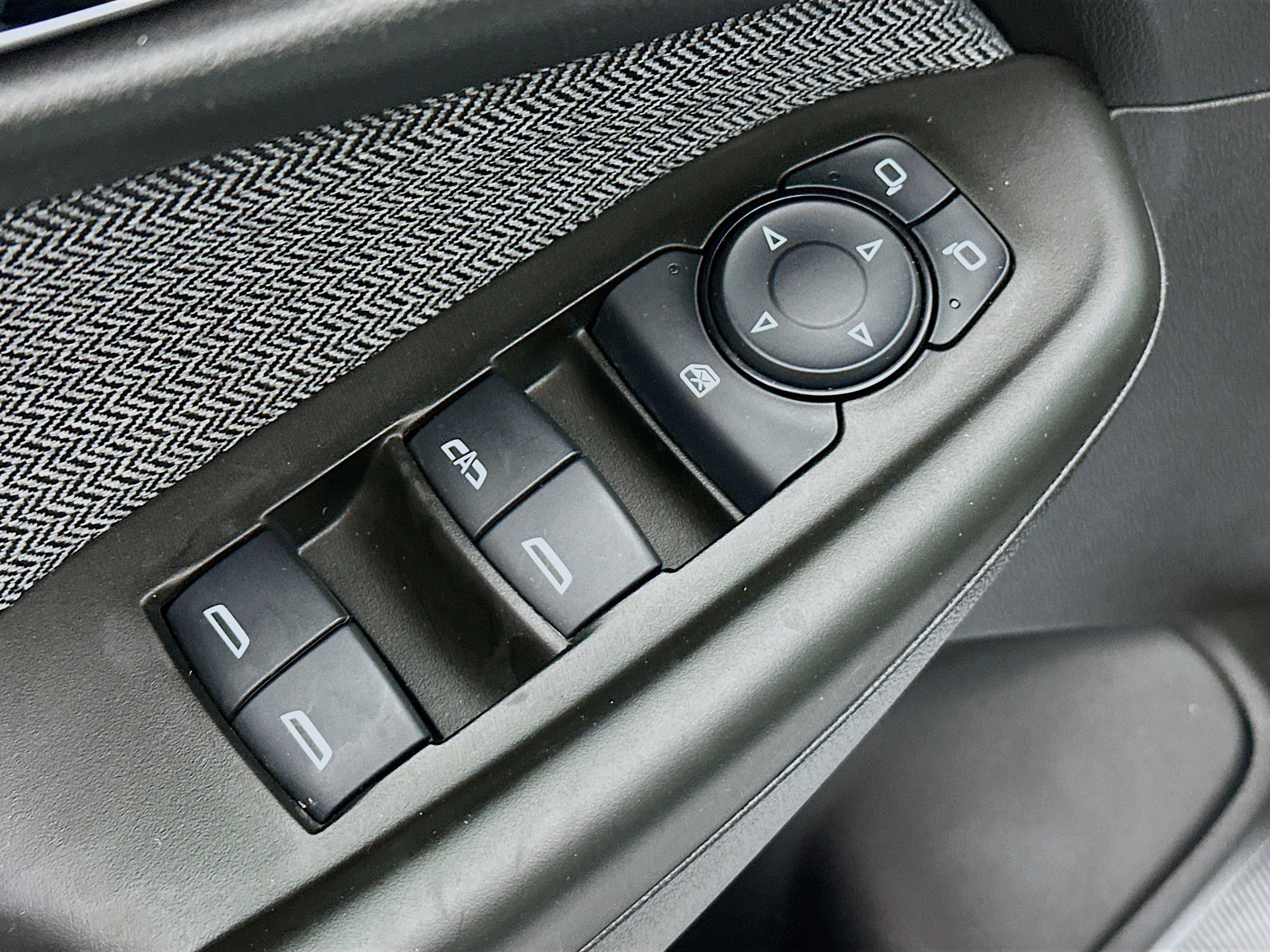 Used 2025 Chevrolet TrailBlazer LS w/ LS Convenience Package image 15