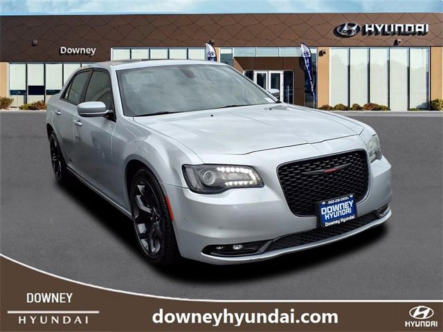 Used 2023 Chrysler 300 S image 3