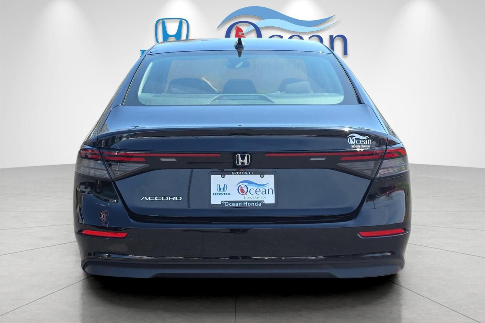 Used 2024 Honda Accord EX image 4