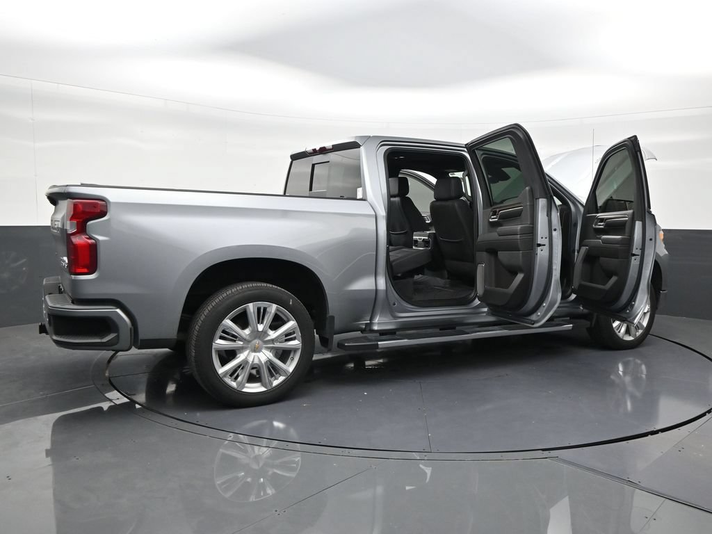 Used 2024 Chevrolet Silverado 1500 High Country w/ High Country Premium Package AWD/4WD image 28