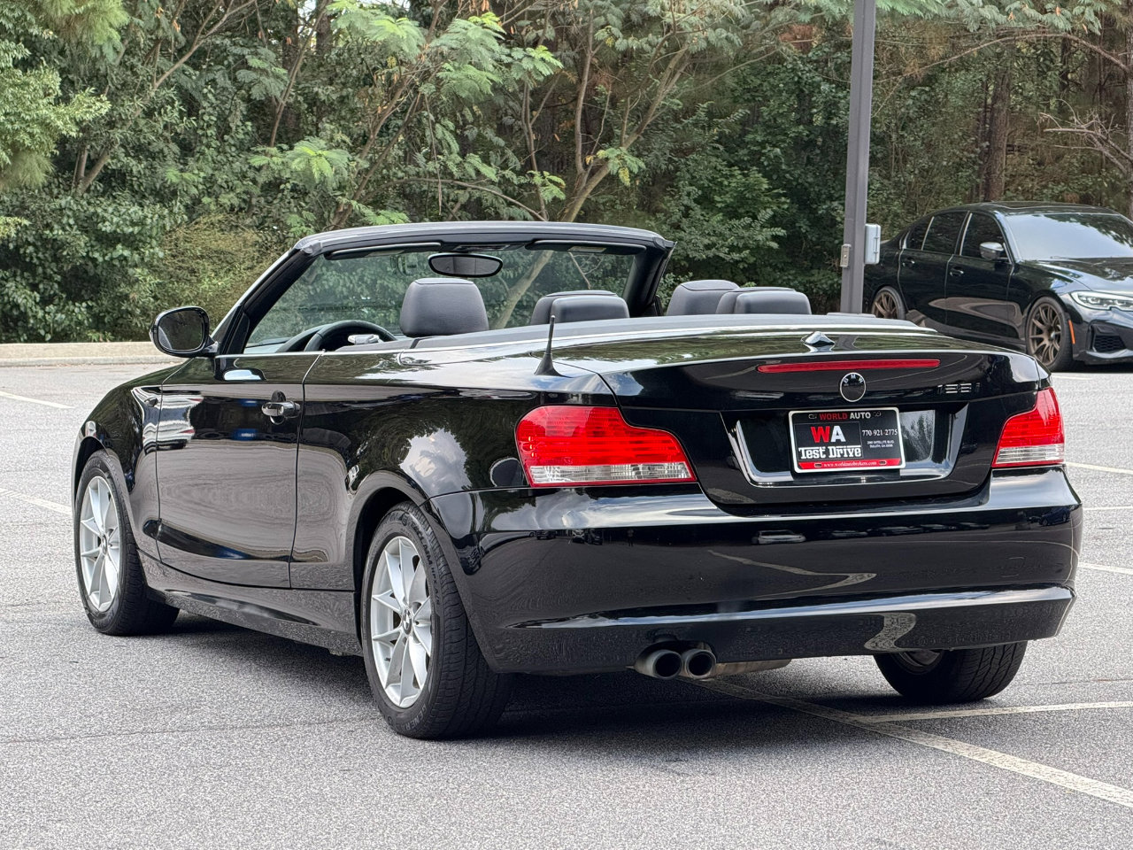 Used 2011 BMW 128i Convertible image 11
