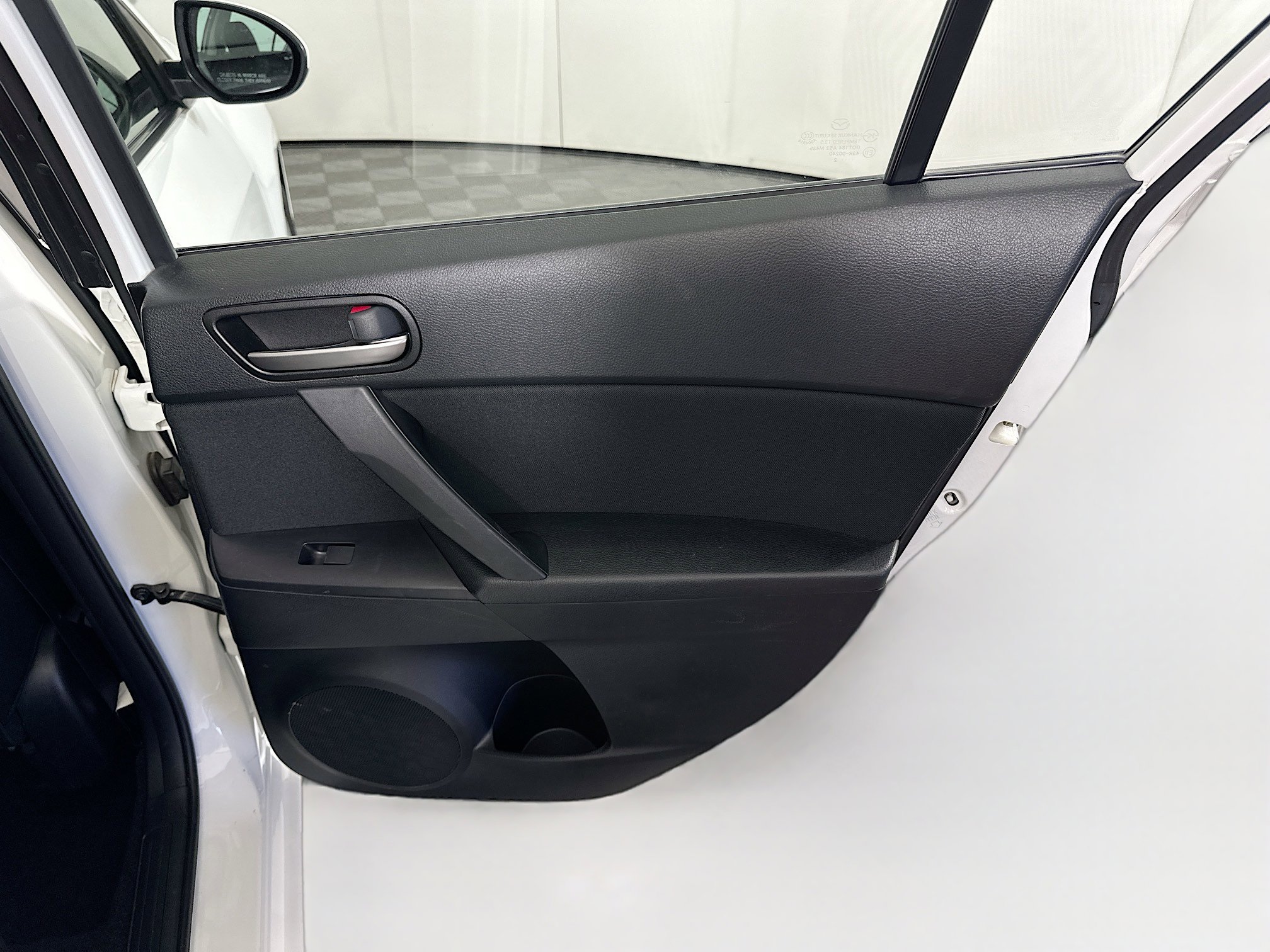 Used 2012 MAZDA MAZDA3 i Touring FWD image 27