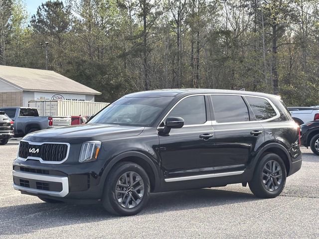 Used 2025 Kia Telluride LX image 16