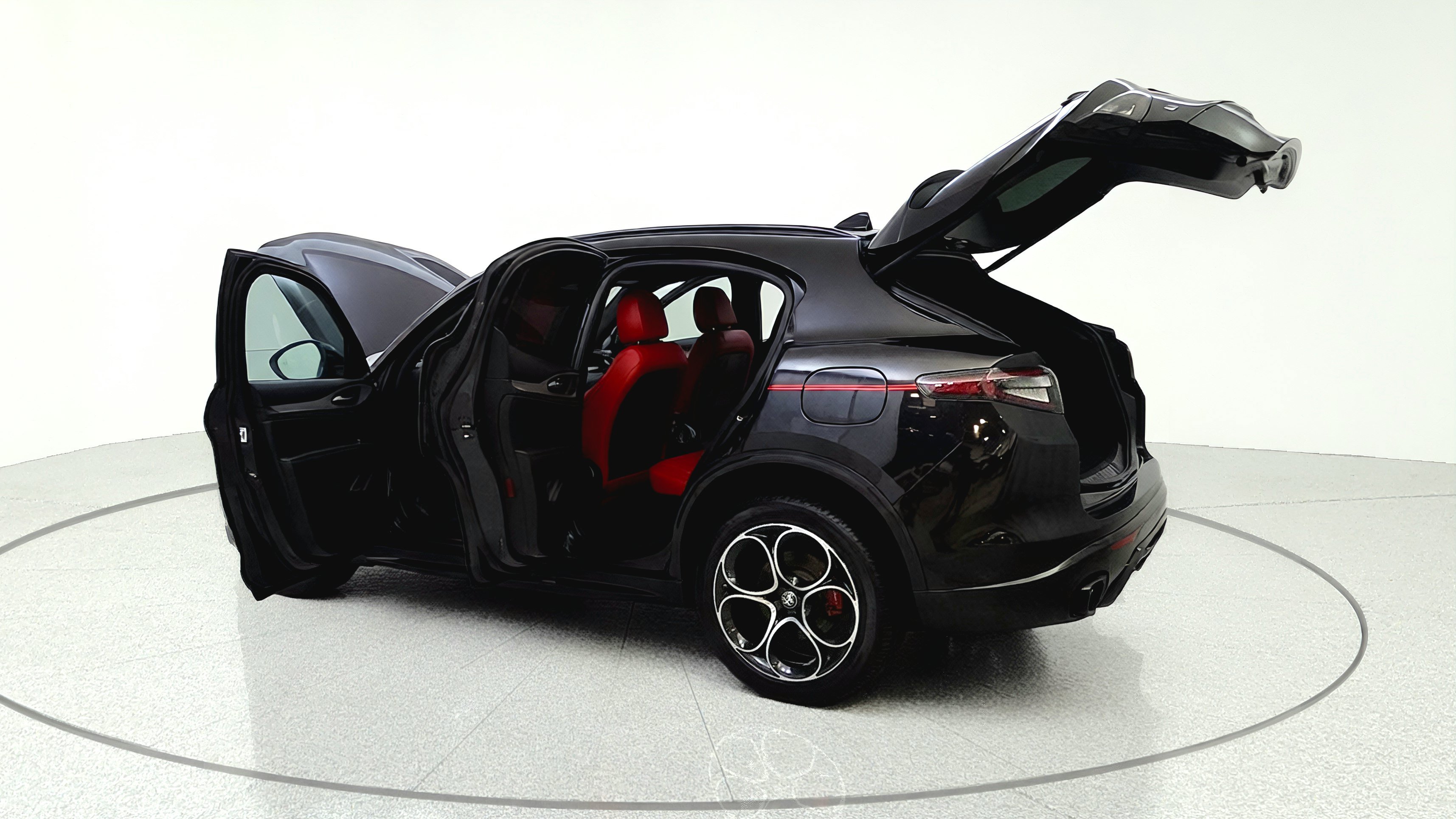 Used 2024 Alfa Romeo Stelvio Veloce AWD/4WD image 11