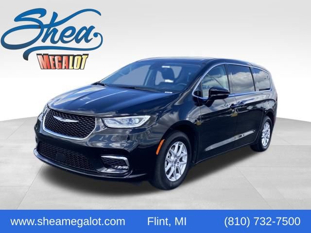 Used 2024 Chrysler Pacifica Touring-L