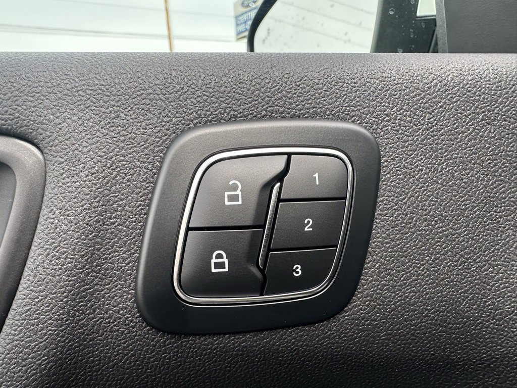 New 2026 Ford Escape Platinum image 23