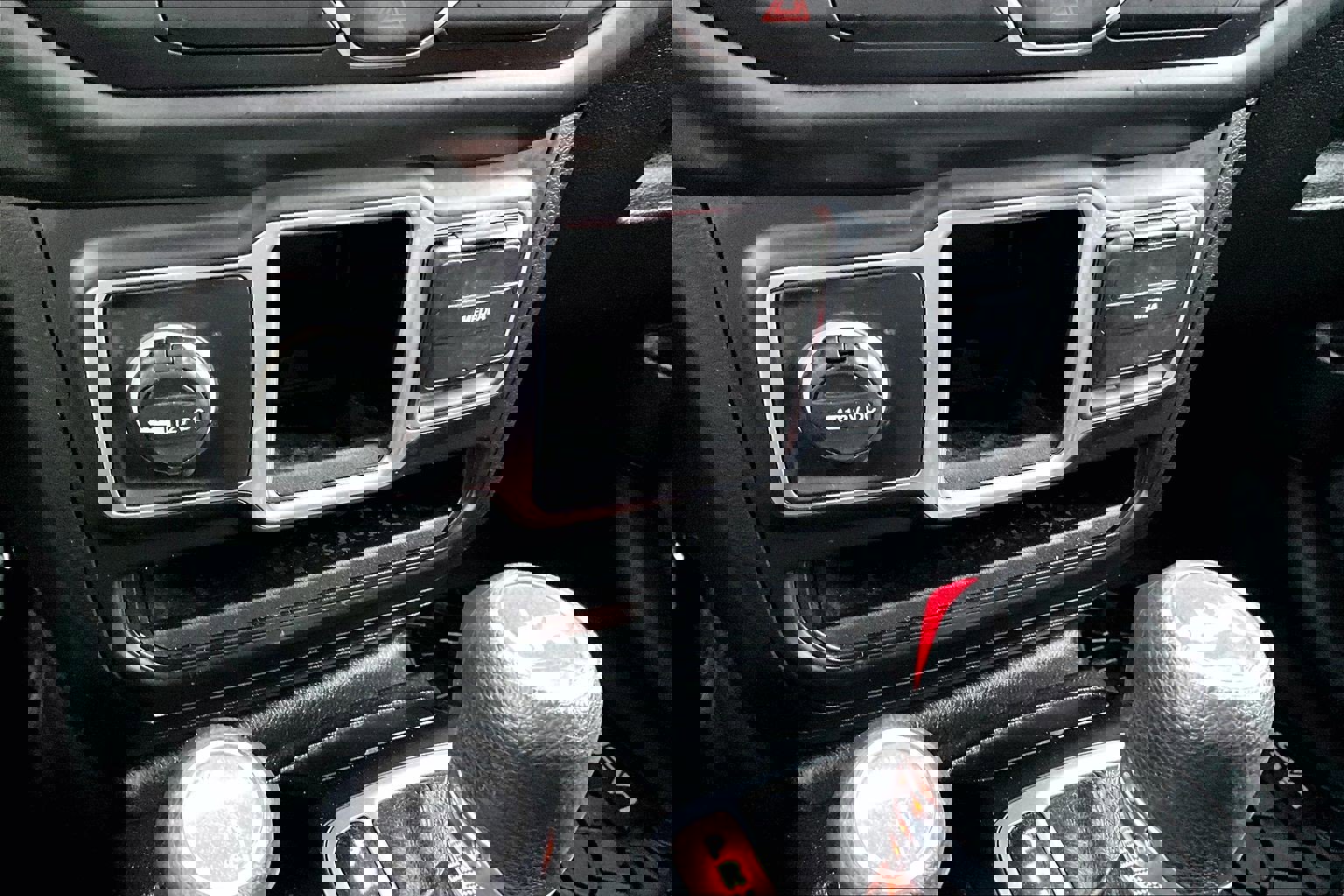 Used 2018 Jeep Wrangler Unlimited Sport image 29