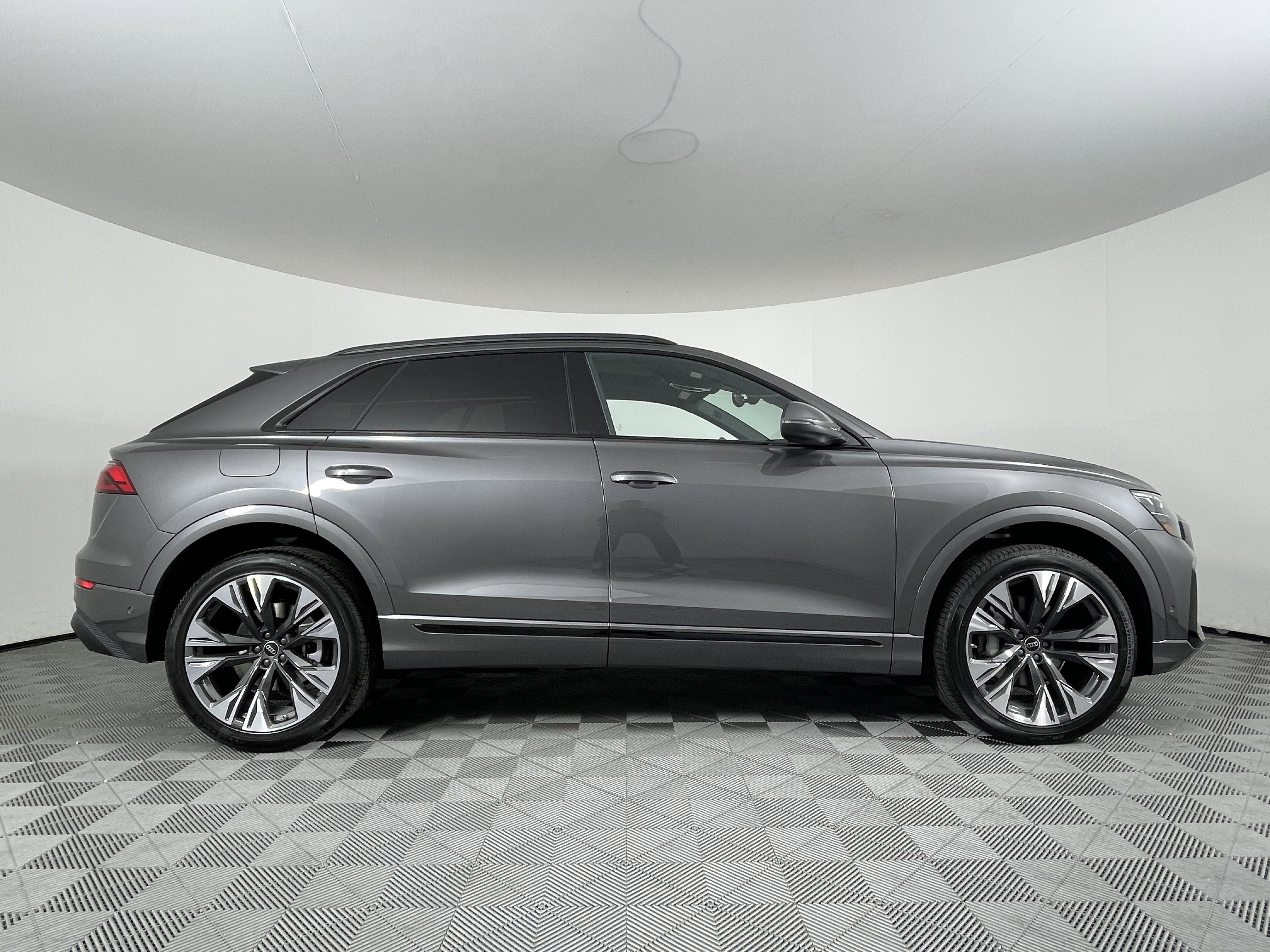 New 2025 Audi Q8 Premium Plus image 21