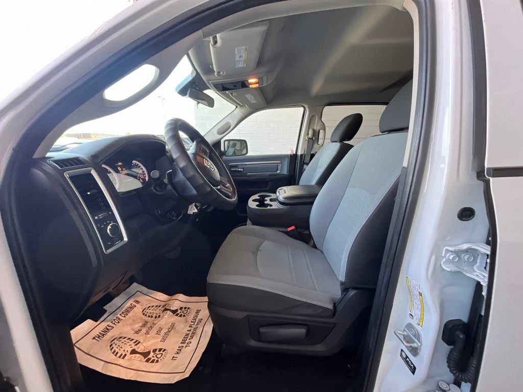 Used 2022 RAM 1500 Classic SLT RWD image 11
