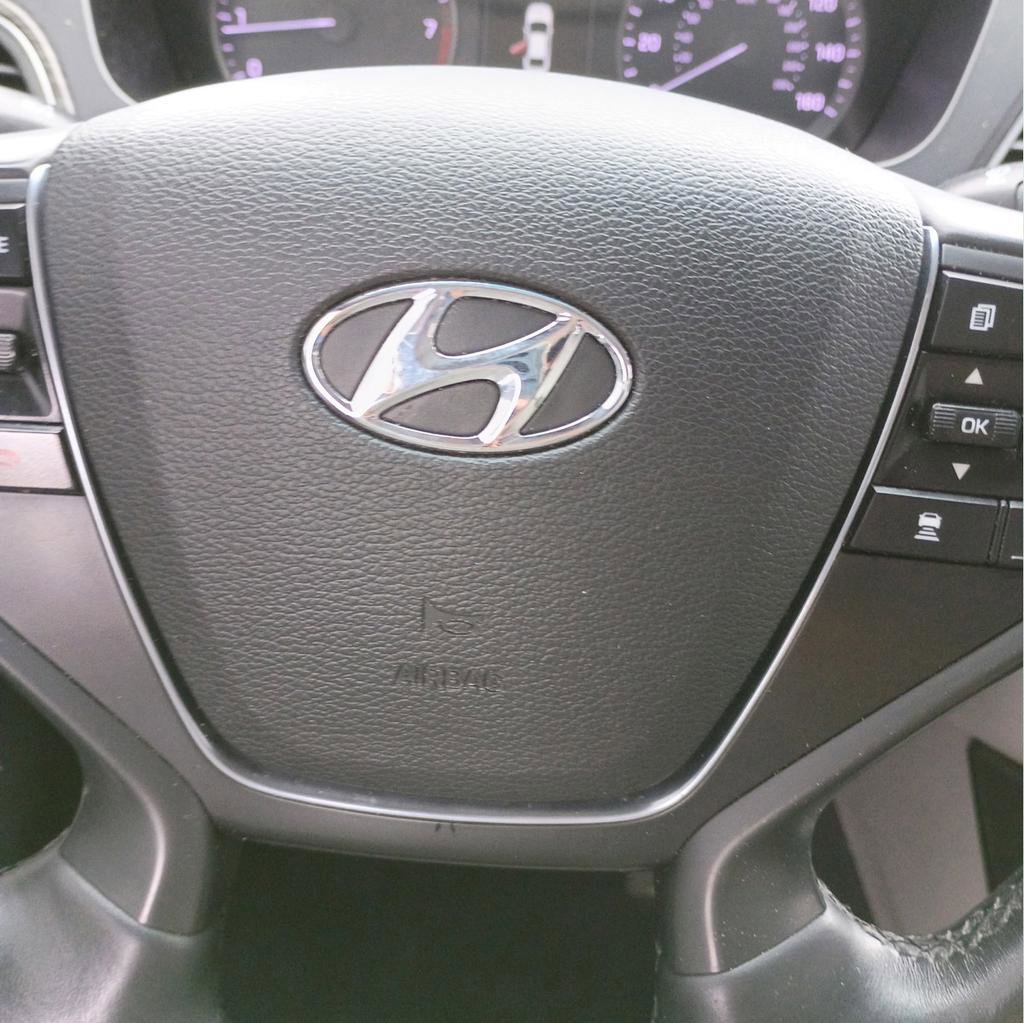 Used 2015 Hyundai Sonata Limited w/ Option Group 06 FWD image 18